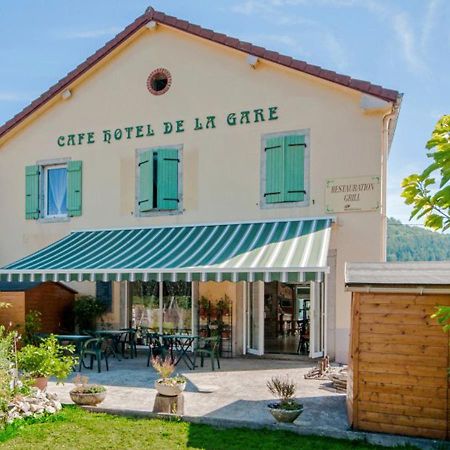 Cafe Hotel De La Gare Champagnole Bagian luar foto